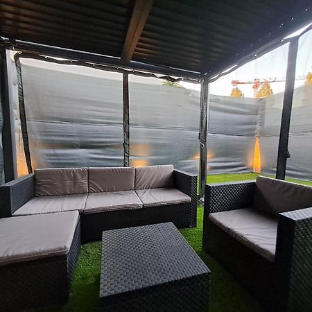 Belle Suite Metro 14 Paris Orly Esterno foto